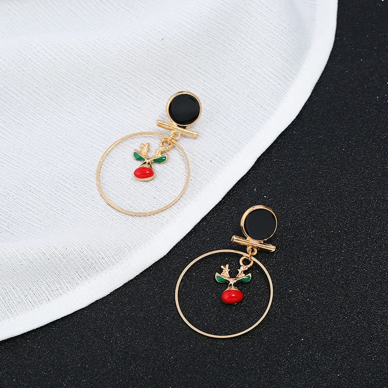 

VSnow Exquisite Christmas Red Elk Circle Hollow Out Dangle Earring for Women Gold Metallic Enamel Sweet Earring Jewellery