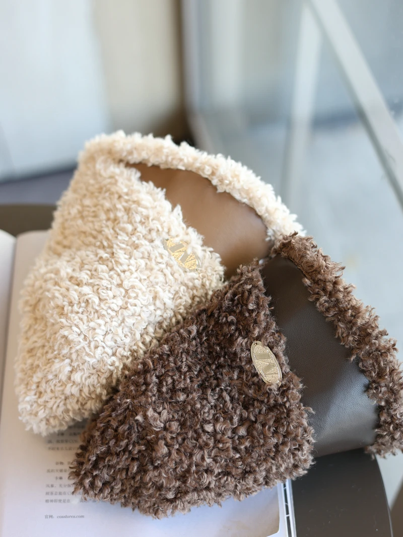 Hat Fan Retro Leather Brim Metal Logo Fisherman Lamb Wool Cute Warm Face Slimming Korean Sle Basin Autumn and Winte...