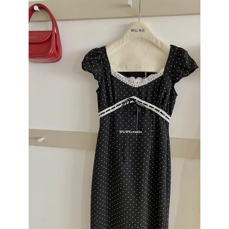 Женское длинное платье в горошек с кружевной юбкой