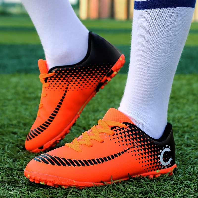 New Soccer Shoes For Kids Teenagers Turf Soccer Cleats Children Futsal Football Shoes Boys Girl Training Football Boots Sneakers
