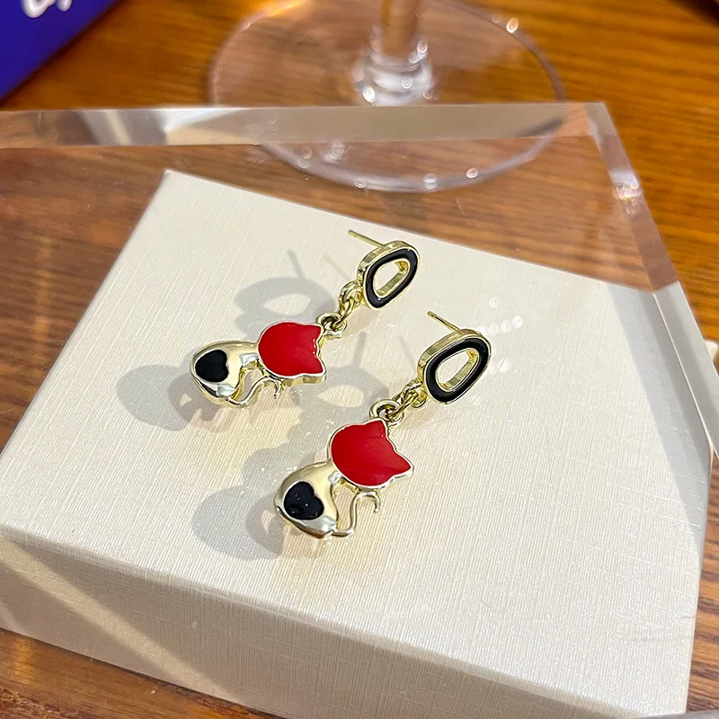 

Korean Fashion New Cartoon Cat Color Matching Tassel Temperament Earrings Earrings Fashion Silver Needle Wholesale Women