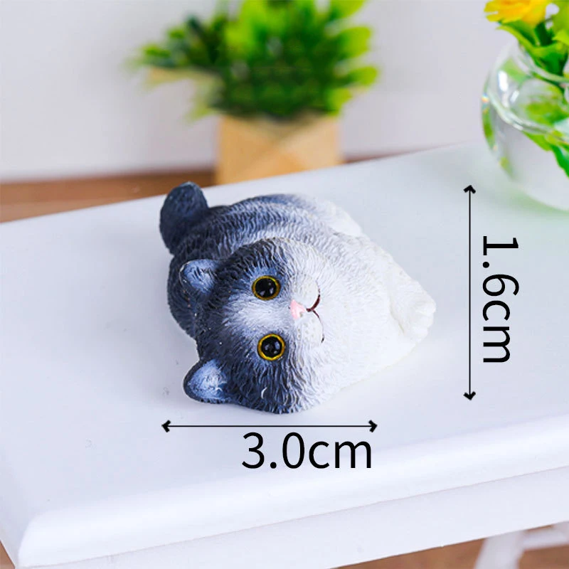 

Миниатюрная фигурка котенка PlumHOME из смолы