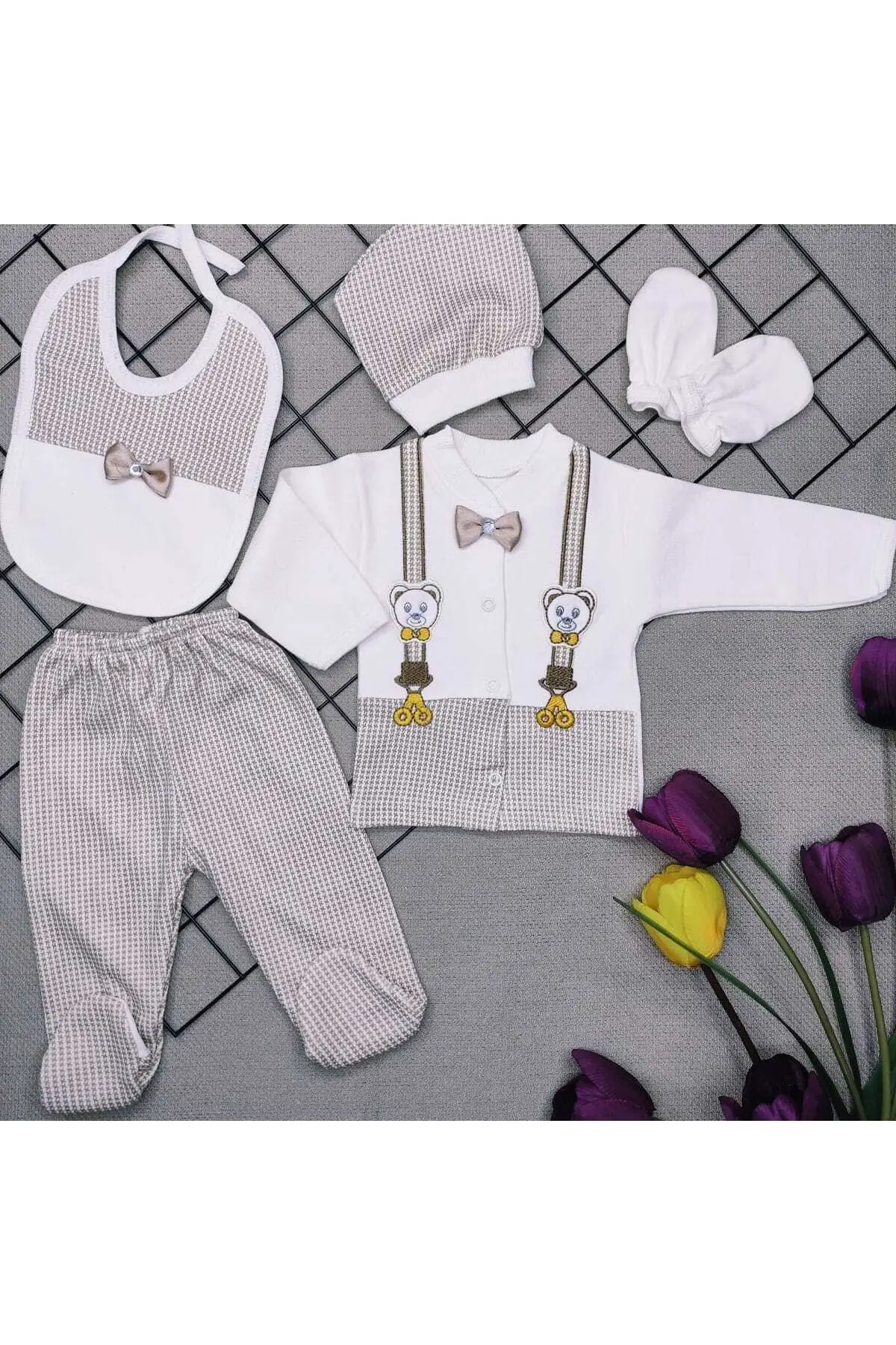 

Hospital Outlet Set Teddy Bear and Brown Bow Tie 5 Pieces Newborn Baby Rompers Babies Overalls Baby Suit Dress Sets Toddler Baby