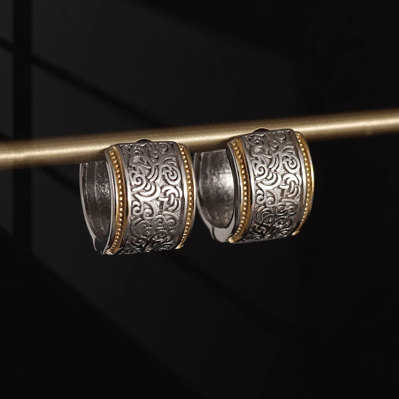 

Серьги-кольца в стиле ретро с гравировкой, инкрустированные золотым кружевом, подходят для повседневной носки мужчин и женщин