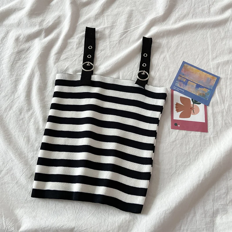 Женские летние топы 2022 футболка без рукавов с квадратным вырезом кроп-топ