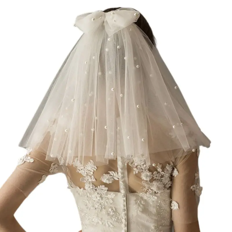 

Tier Women Short Shoulder Length Wedding Veil with Bowknot Comb Imitation Pear