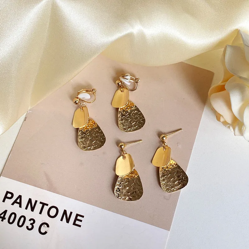 

1 пара простых геометрических шпилек Ovxxons темпераментная металлическая текстура в стиле ретро в зимнем стиле клипсы для ушей аксессуары