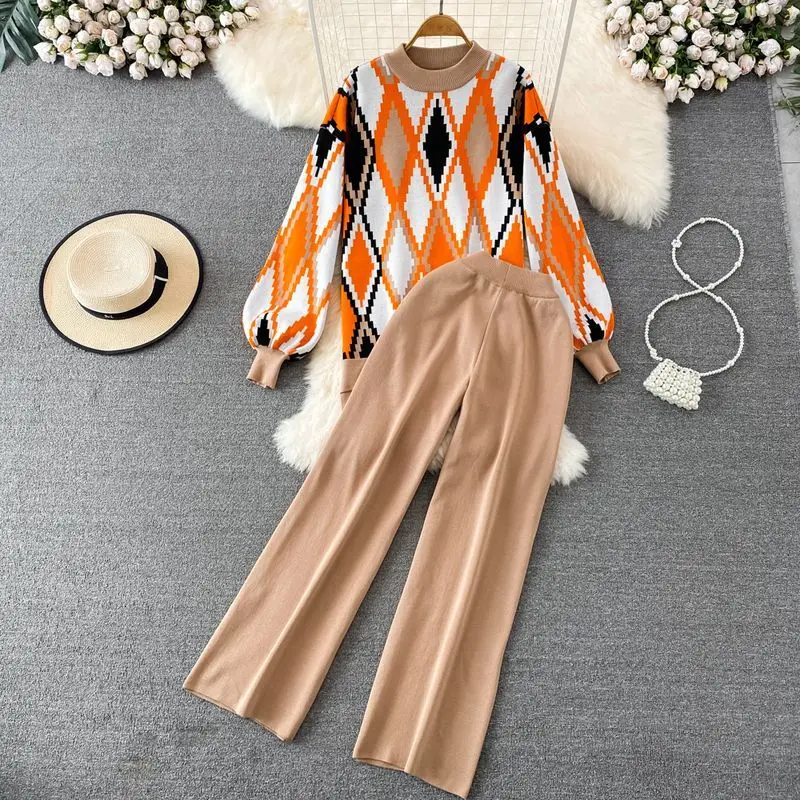 Женский комплект из двух предметов свободный клетчатый свитер и облегающие