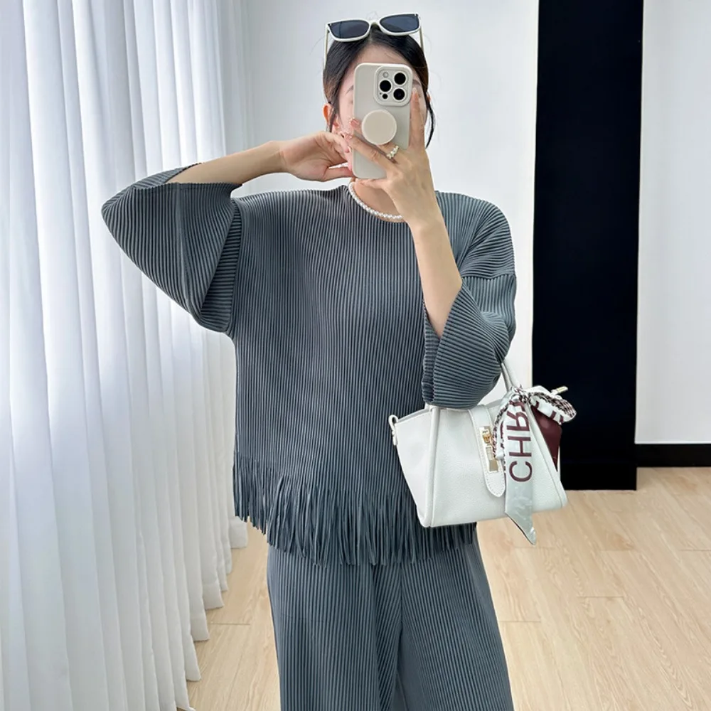 

Miyake Round Neck Fringe Top Women Simple Loose Fashion Temperament Commuter Sweater Large Size with Elasticity 2023 Fall New
