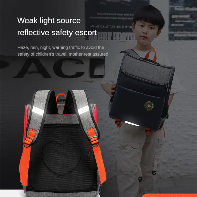 Cute Cartoon Schoolbag For Kids Anti-lost School Book Bag Waterproof Cartoon Children Backpacks Wear-Resisting Schoolbag