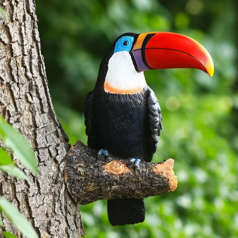 Toucan Bird Figurine Tree Hugger Decor Hanging Resin Ornaments Garden Statue Creative Simulation Animal Yard Wall Decoration