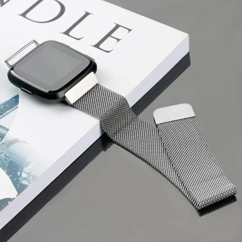 

Suitable for Fitbit Versa1/vrasa2 smartwatch strap Milanese loop strap metal stainless steel magnetic suction strap