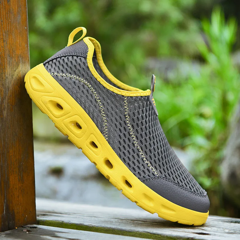 

Men Aqua Shoes Outdoor Breathable Beach Shoes Lightweight Quick-Drying Wading Shoes Sport Water Camping Summer Sneakers Shoes