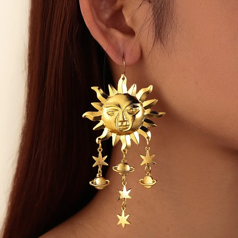 

Fashion creative Sun Star Tassel Earrings personalized smiling face planet jewelry