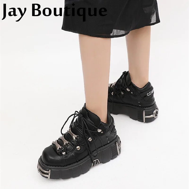 Женские кроссовки на платформе металлическая подошва толстая дизайнерская