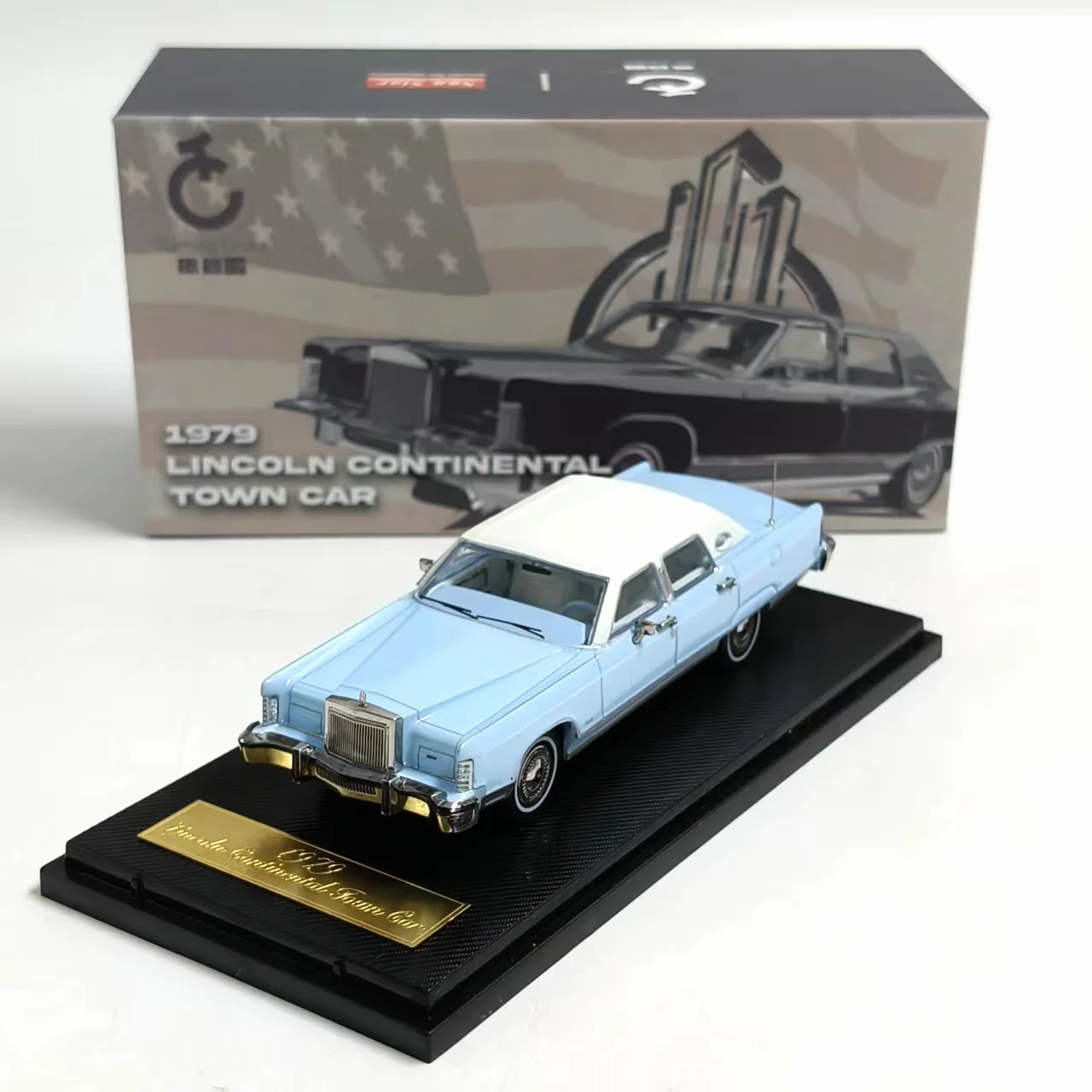 Фото Коллекционная модель автомобиля Lincoln Continental в масштабе 1/64, литая под давлением, из сплава, для демонстрации №2
