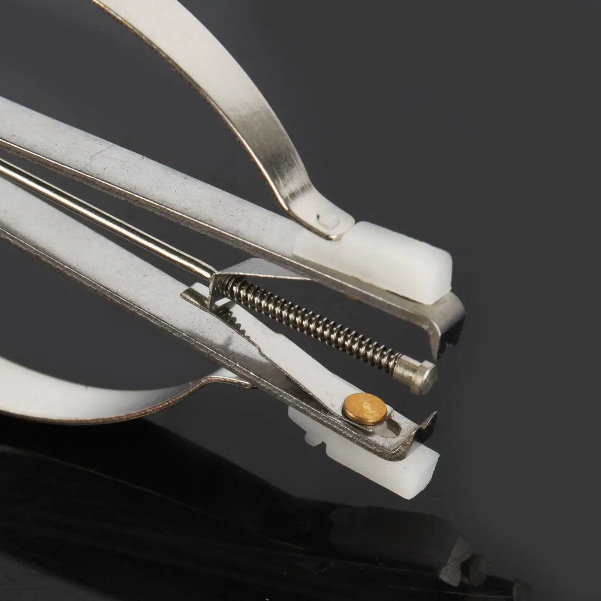 Зажим-съемник для наручных часов