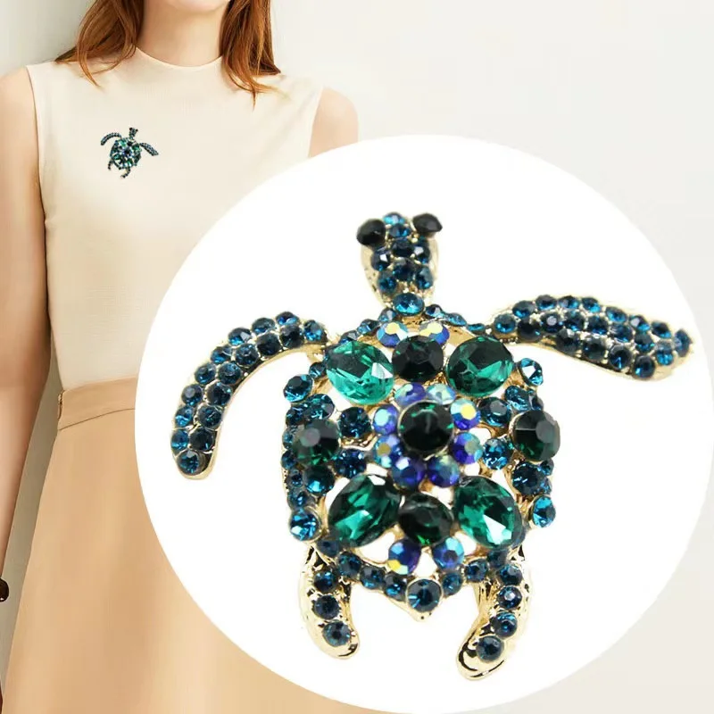New Trendy Cute Green Rhinestone Sea Turtle Animal Brooch for Women Charm Emerald Enamel Pins Jewelry Girls Party Gift Wholesale