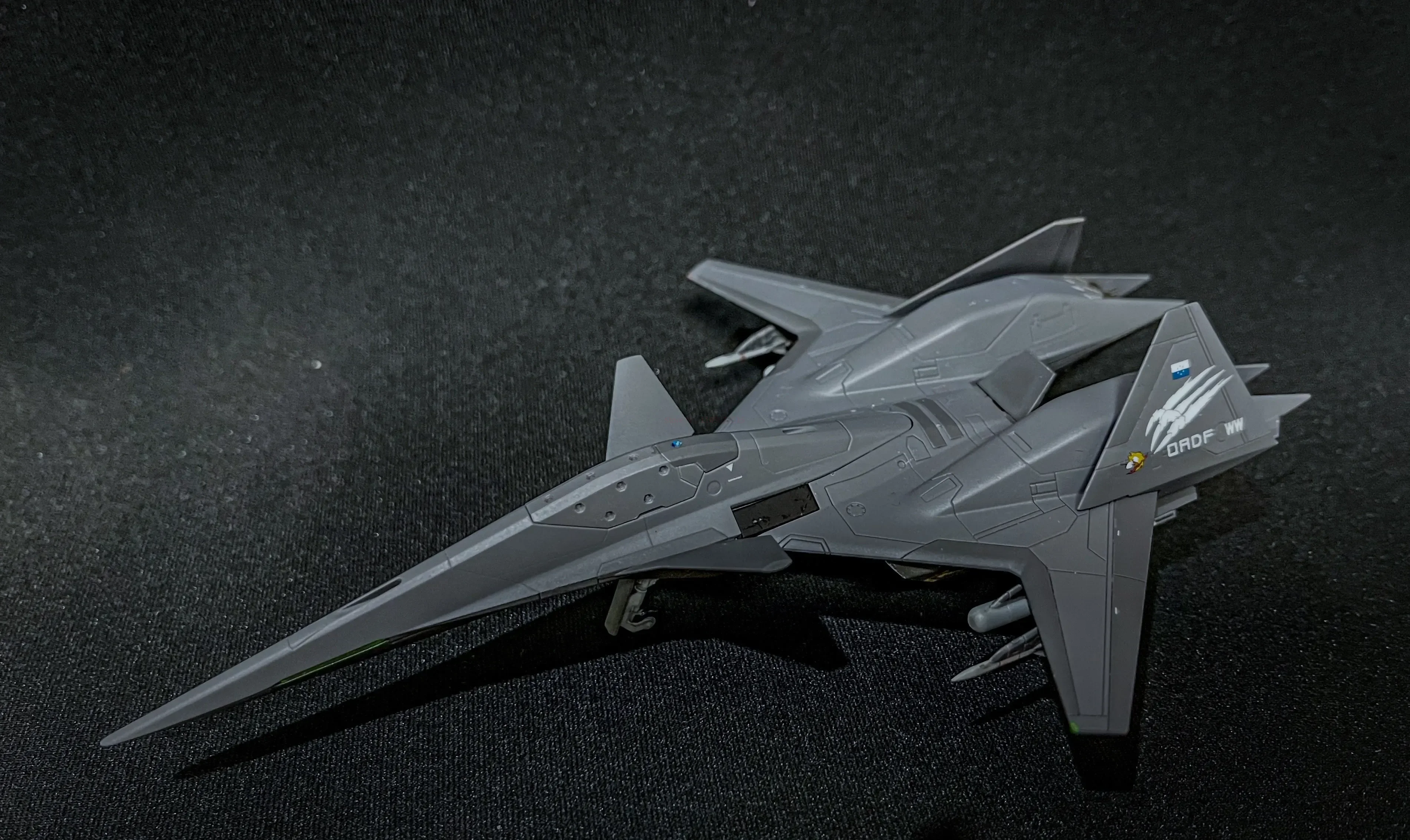 Фото В наличии Kotobukiya ADF KP648 KP649 KP470 KP612 ACE COMBAT в сборе, оригинальная модель, коллекция экшн-истребителей, игрушка 1/144 №4