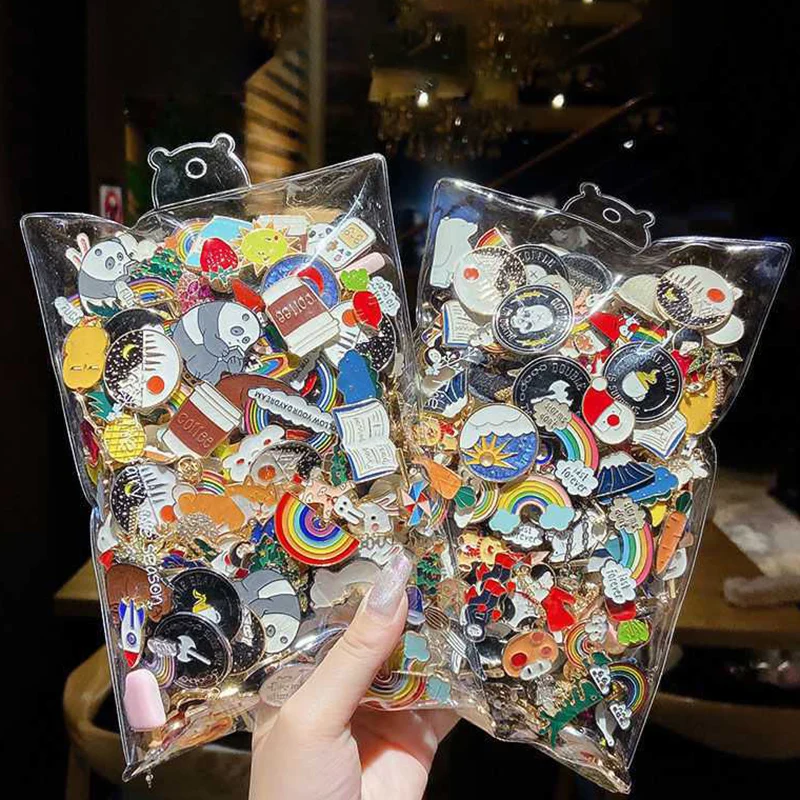 

30pcs Cute Random Badges INS Tide Personalized Badge Pins Accessories Cartoon Clothes Metal Small Jewelry Pins for Backpacks