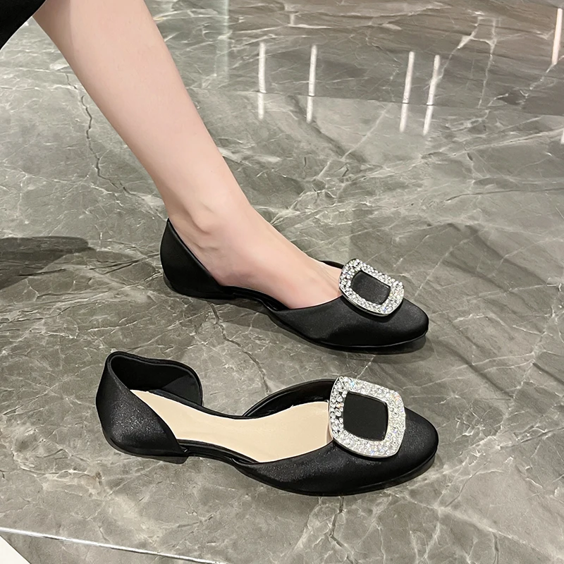 

Кроссовки женские универсальные на резиновой подошве, с круглым носком