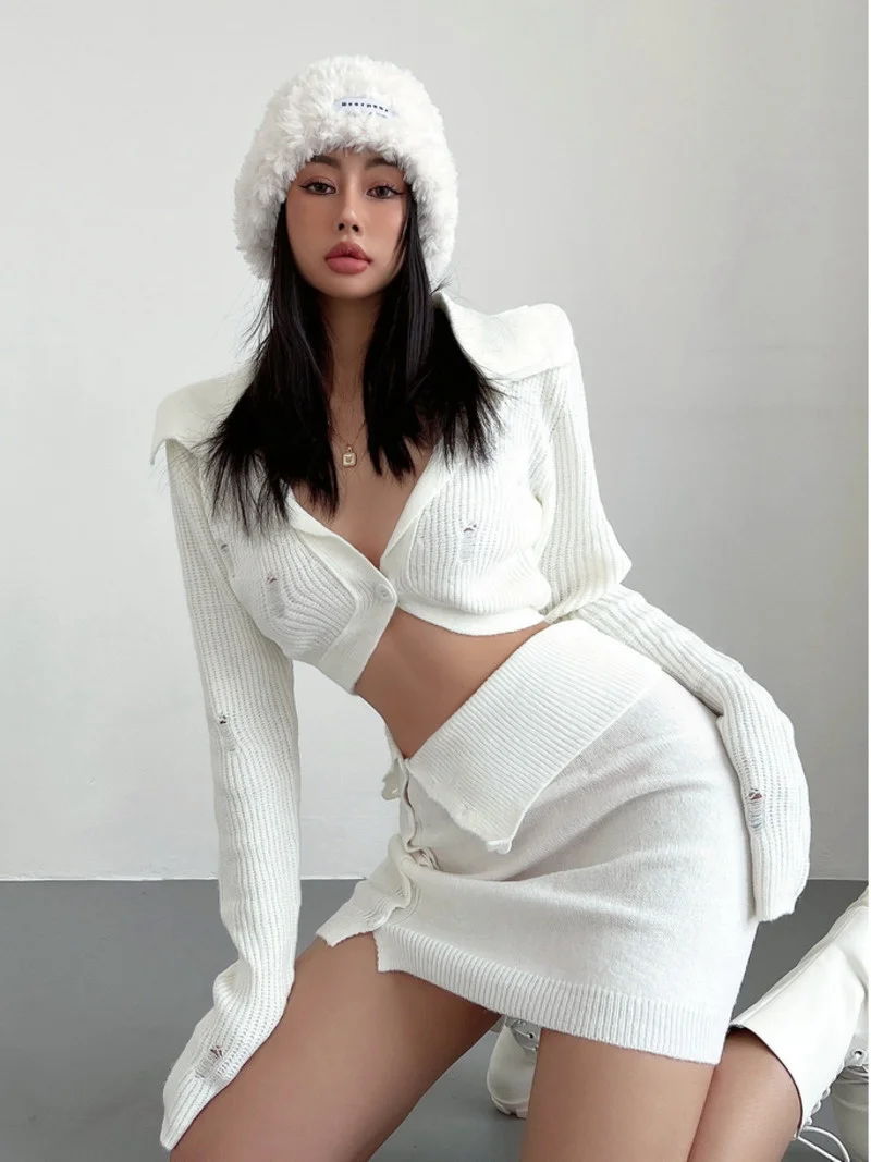 

Новый милый кардиган на пуговицах с V-образным вырезом, короткий свитер + необычная облегающая мини-юбка на бедрах, вязаный костюм, сексуальн...