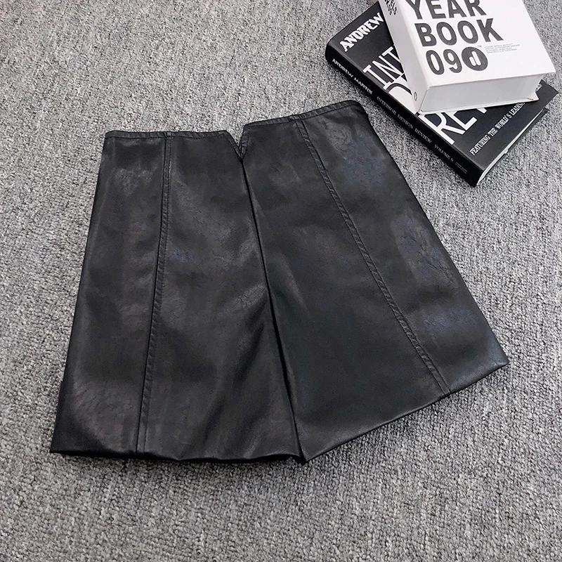 Heard Future Pants Clothing 2023 spring new Korean version of PU leather shorts A word outer wear women's soft leather pants hig