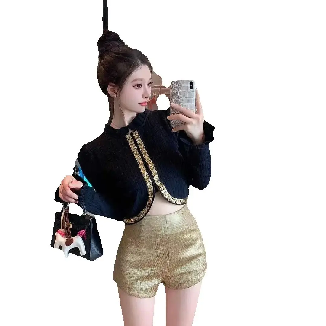 Комплект из двух предметов высококачественная короткая куртка шорты с золотыми