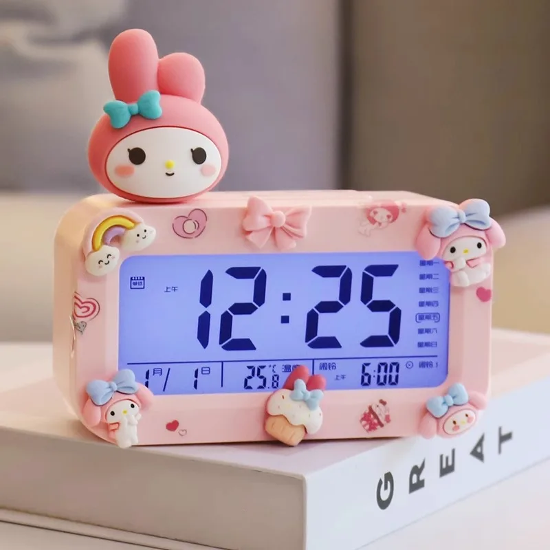 Sanrio Kuromi Cinnamoroll Милый Мультяшный Будильник С Функцией Зарядки Настольные Часы Для