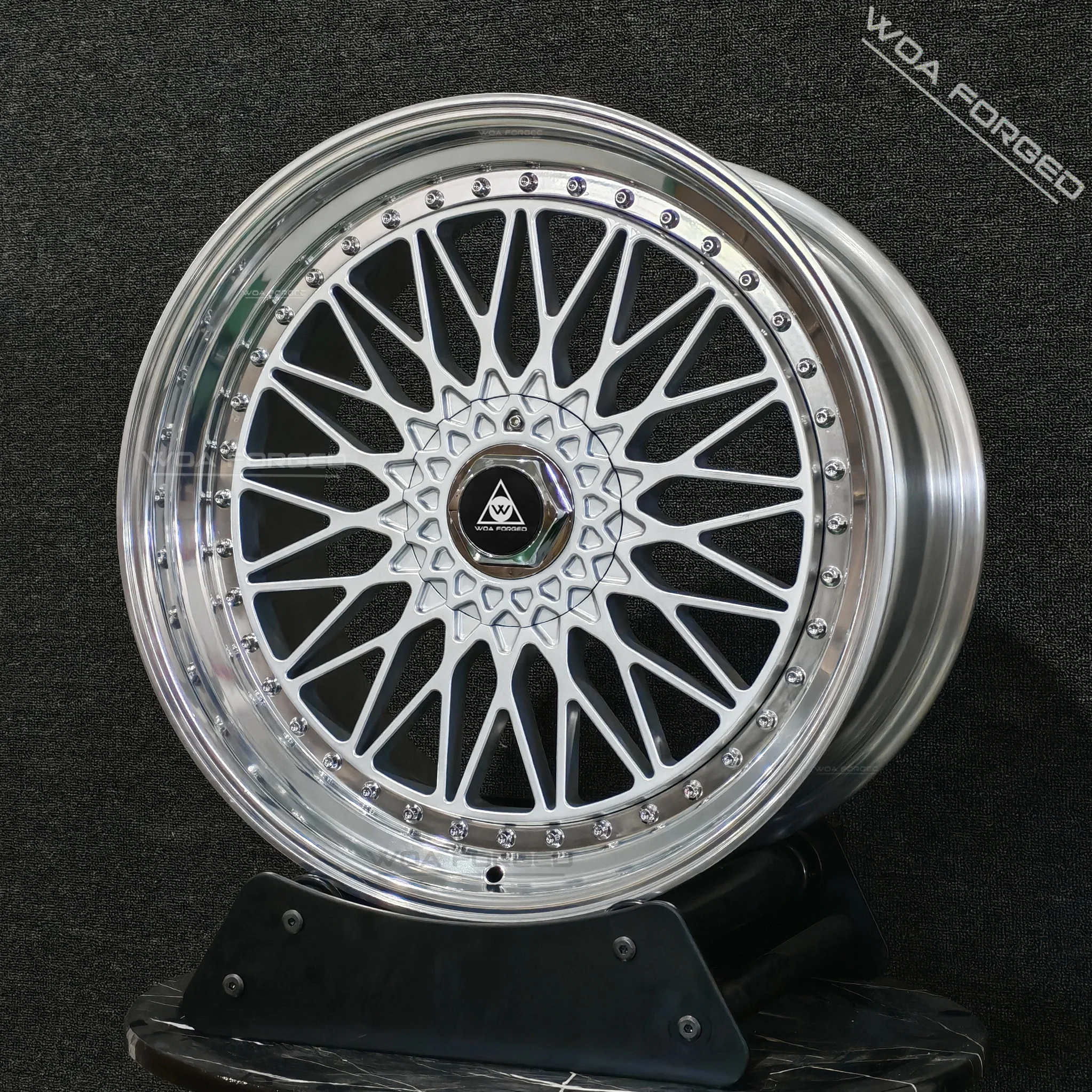 Фото Кованые диски WOA X-Rims Boost с спойлером, двухсоставные, серебристые, 5x120, 5x112, глубокий профиль, хромированные, с переплетающимися спицами, 19, 20, 21 дюйм, популярные для M3 №5