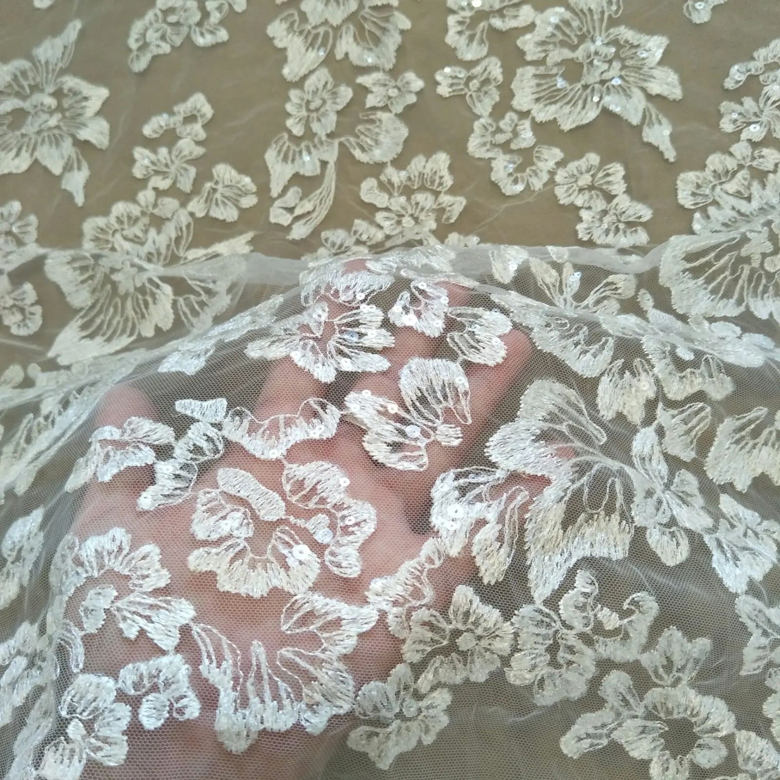 

sequins flower lace fabric 130cm width wedding dress lace fabric sell by yard