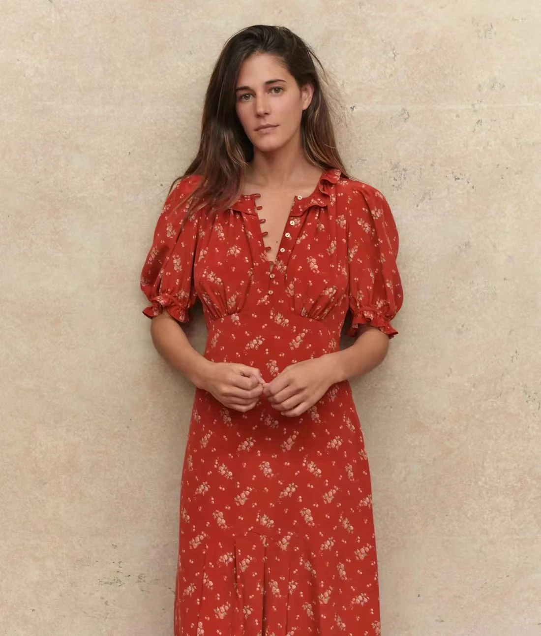 

Women Floral Print Front Buttons Ruffled Collar Short Puff Sleeve Holiday 100% Silk Midi Dress