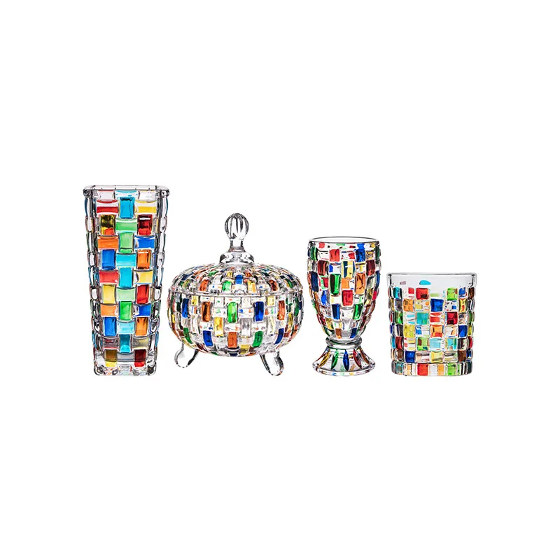 

Витражное стекло в европейском стиле с ручной росписью, плетеная тарелка с рисунком фруктов, ваза контрастного цвета, окрашенное стекло для...