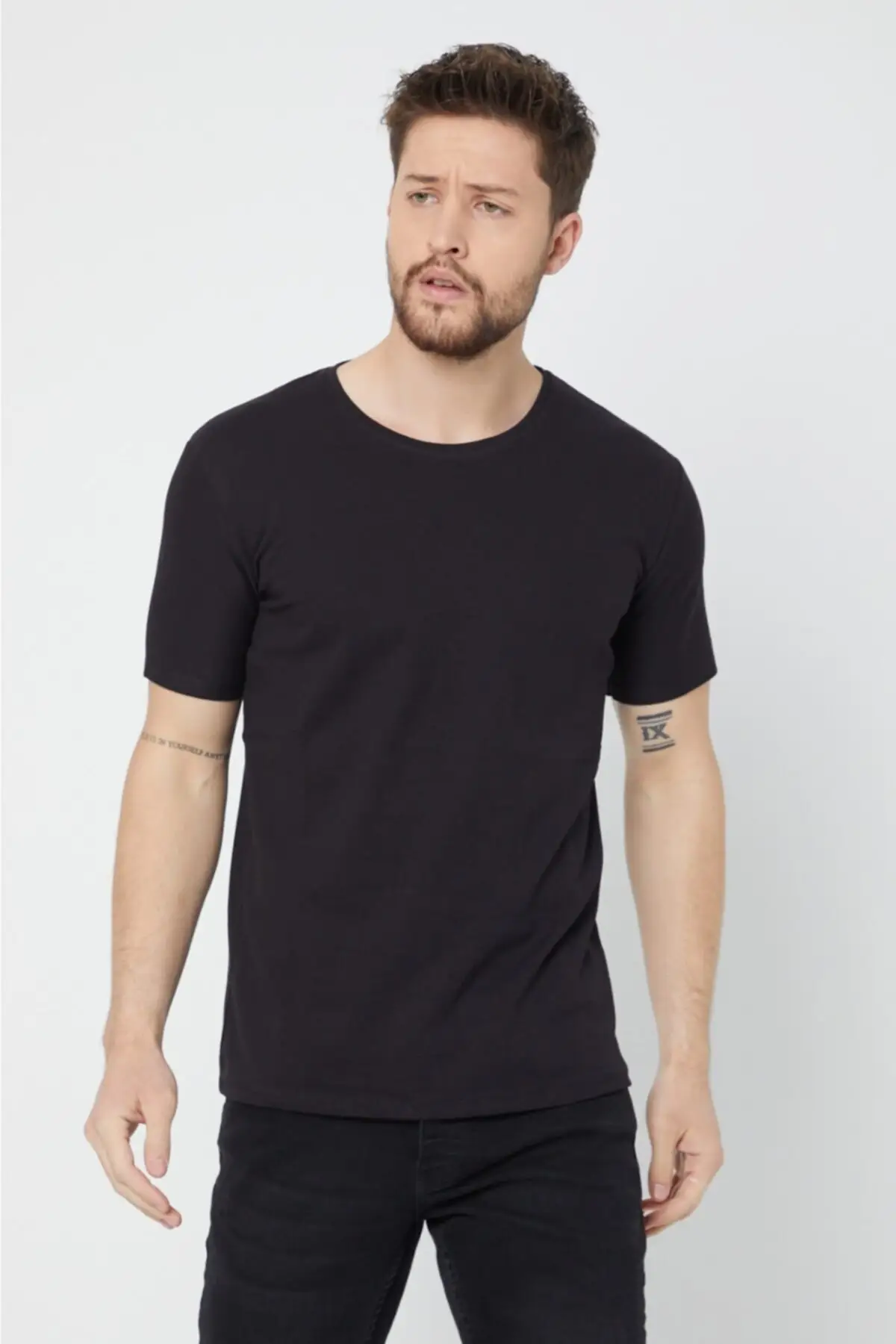 

Men's Black Cycling Collar Regular Fit T-shirt Good Quality Casual Cheap Modern Attractive