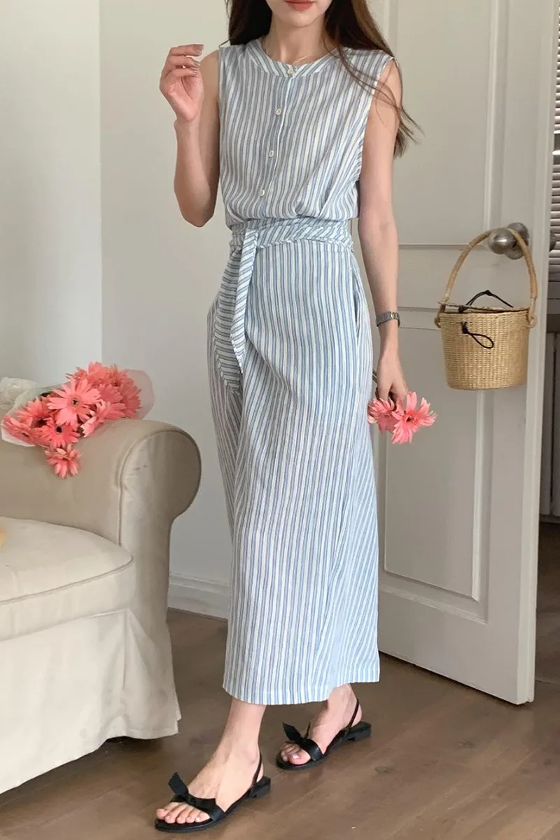 Женское платье в контрастную полоску туника на шнуровке модель 2024 года корейские