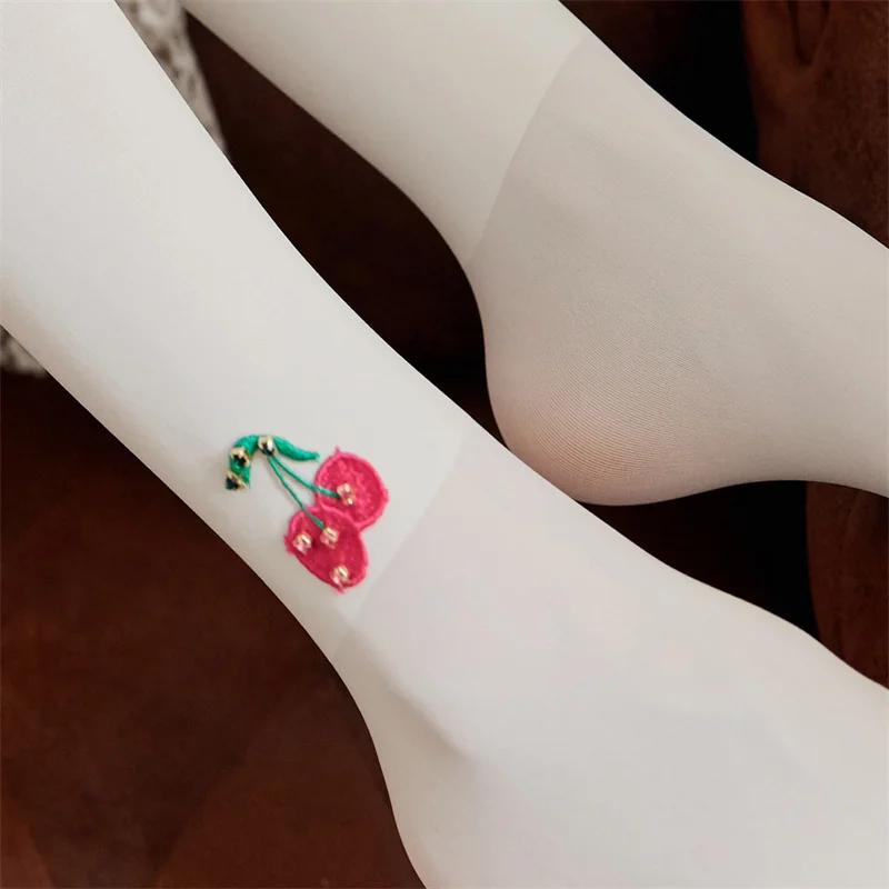 Рисунок 4 - Взрывобезопасные колготки с вишневым