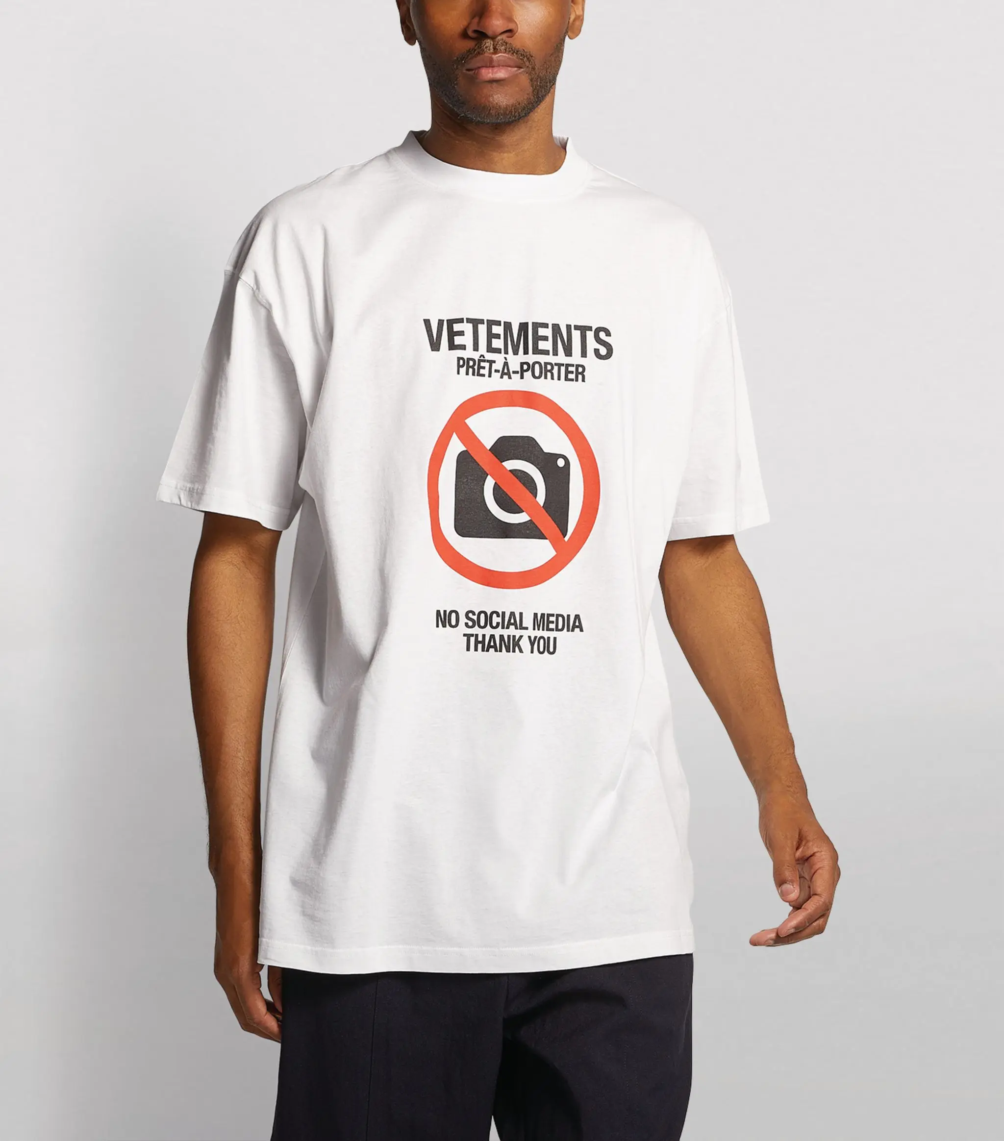 

Best Seller Hip Hop Oversize VETEMENTS T-shirts Men Women 1:1 High Quality NO SOCIAL MEDIA Vetements T shirt streetwear