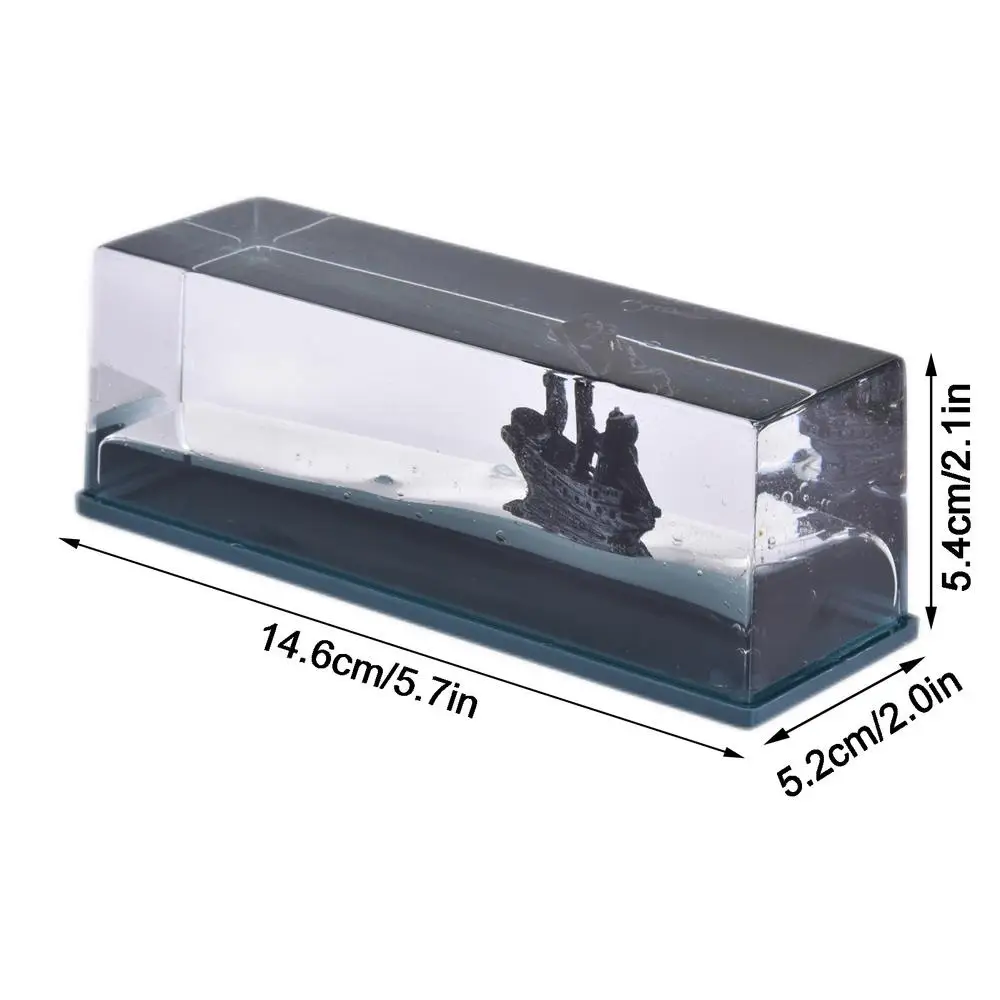 

Модель круизного корабля из акрила