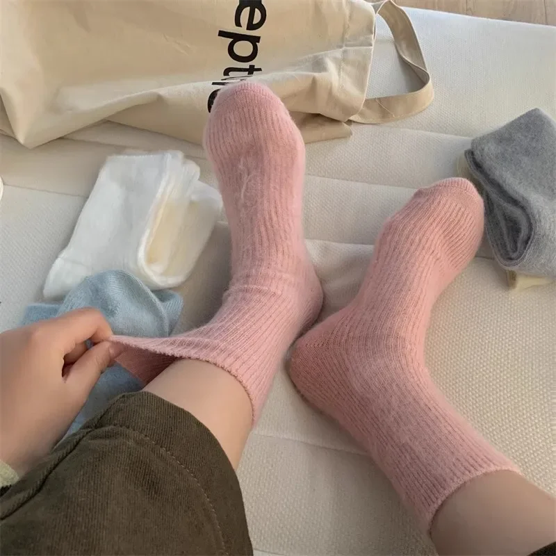 Рисунок 2 - Носки-миди женские трикотажные в стиле Харадзюку