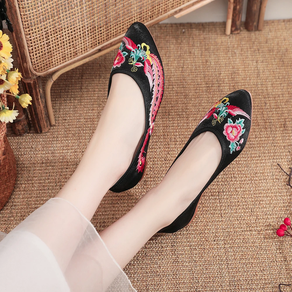 Женские бархатные балетки Veowalk с вышивкой Феникс хлопковые на плоской подошве