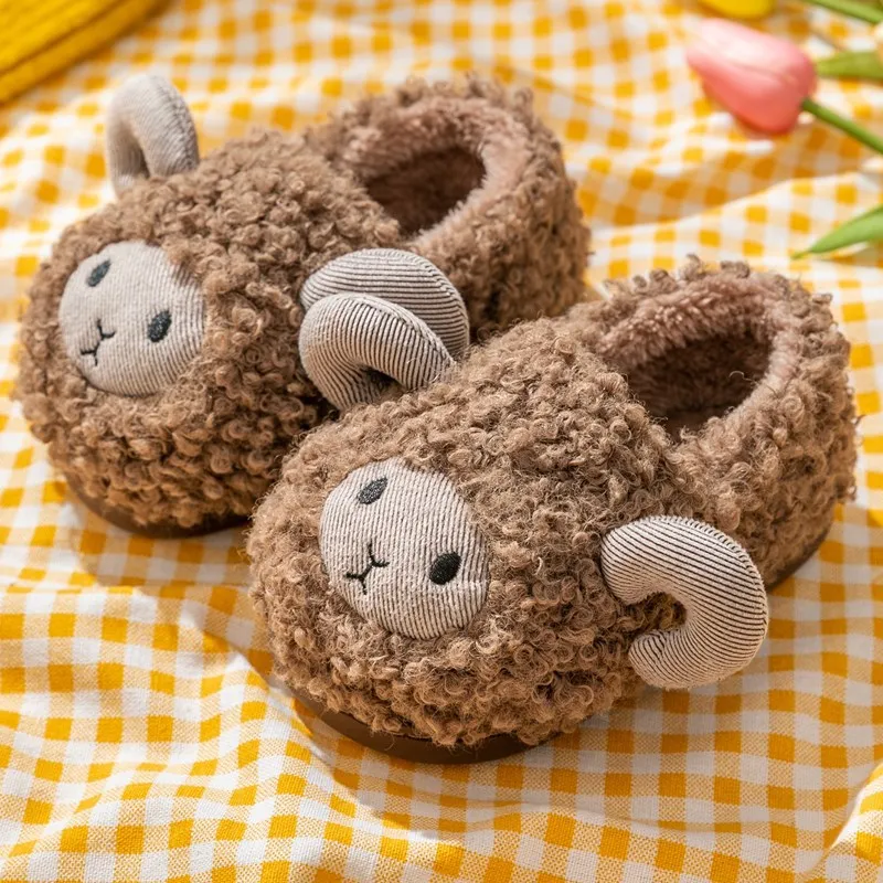 

2-8Y Cartoon Kids Winter Slippers Cute Sheep Boys Girl Furry Slides Plush Warm Children Home Cotton Shoes Lightweight Non-slip
