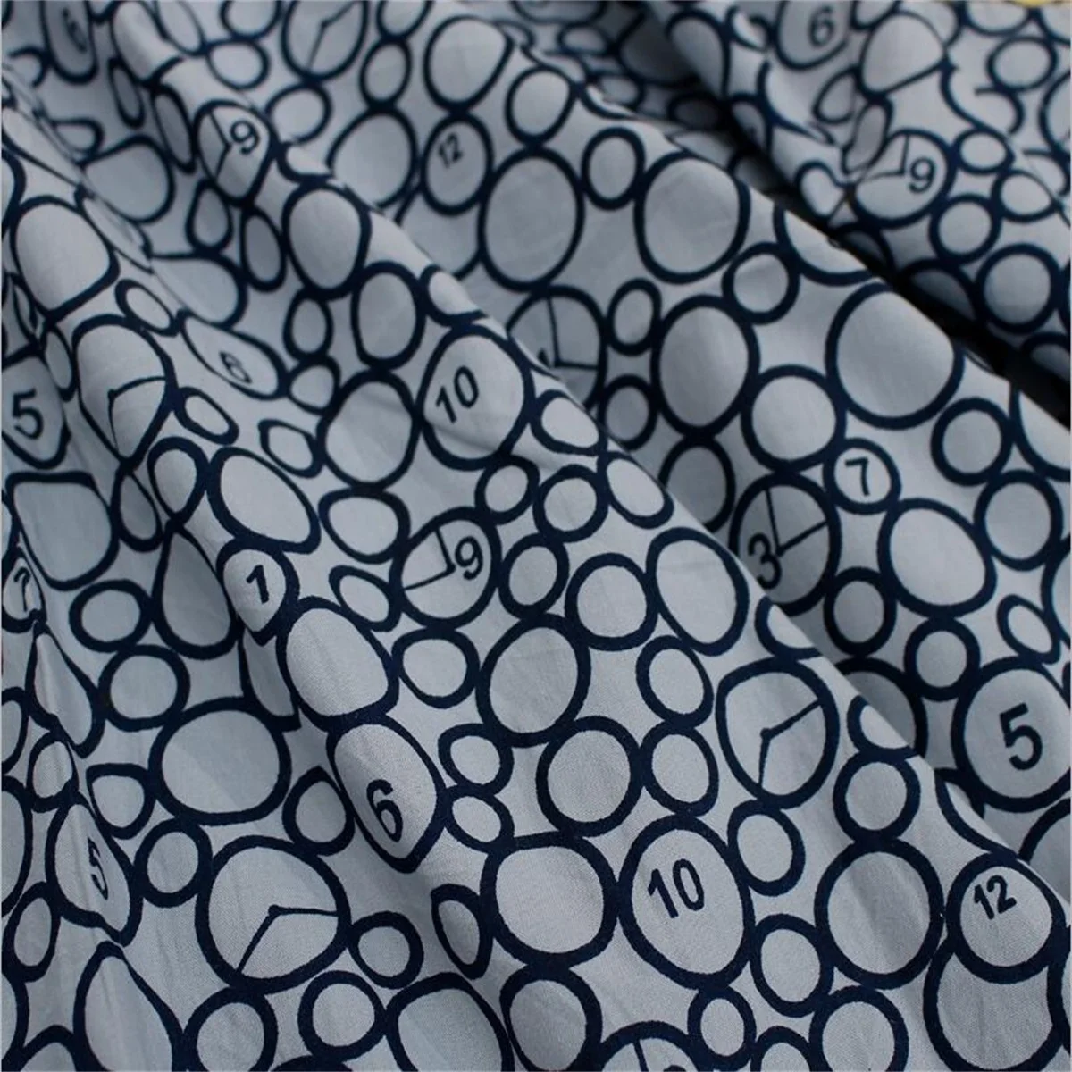 

Irregular polka dot printed cotton fabric for children's wear men's dress cloth diy sewing accessories by the meter