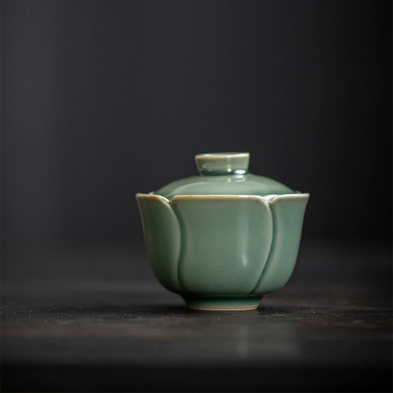 

110ml Celadon Tulips Gaiwan For Tea Tureen With Lid Green Teaware Kung Fu Tea Ceremony Set Coffee Cups Tea Bowls Small Chawan