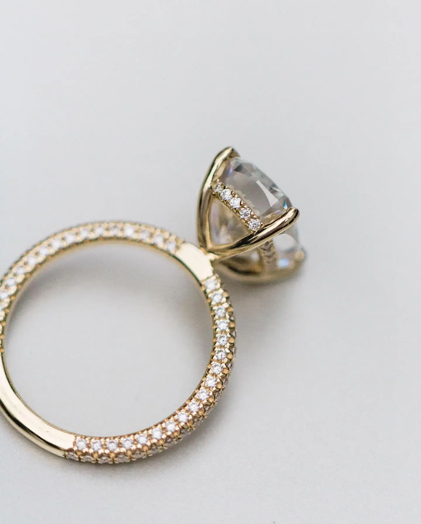 JOVOVASMILE Fine Jewelry Moissanite Ring 14k Yellow Gold 5.7carat（1.33 Ratio）12*9mm Crushed Ice Hybrid Cushion Cut Triple band