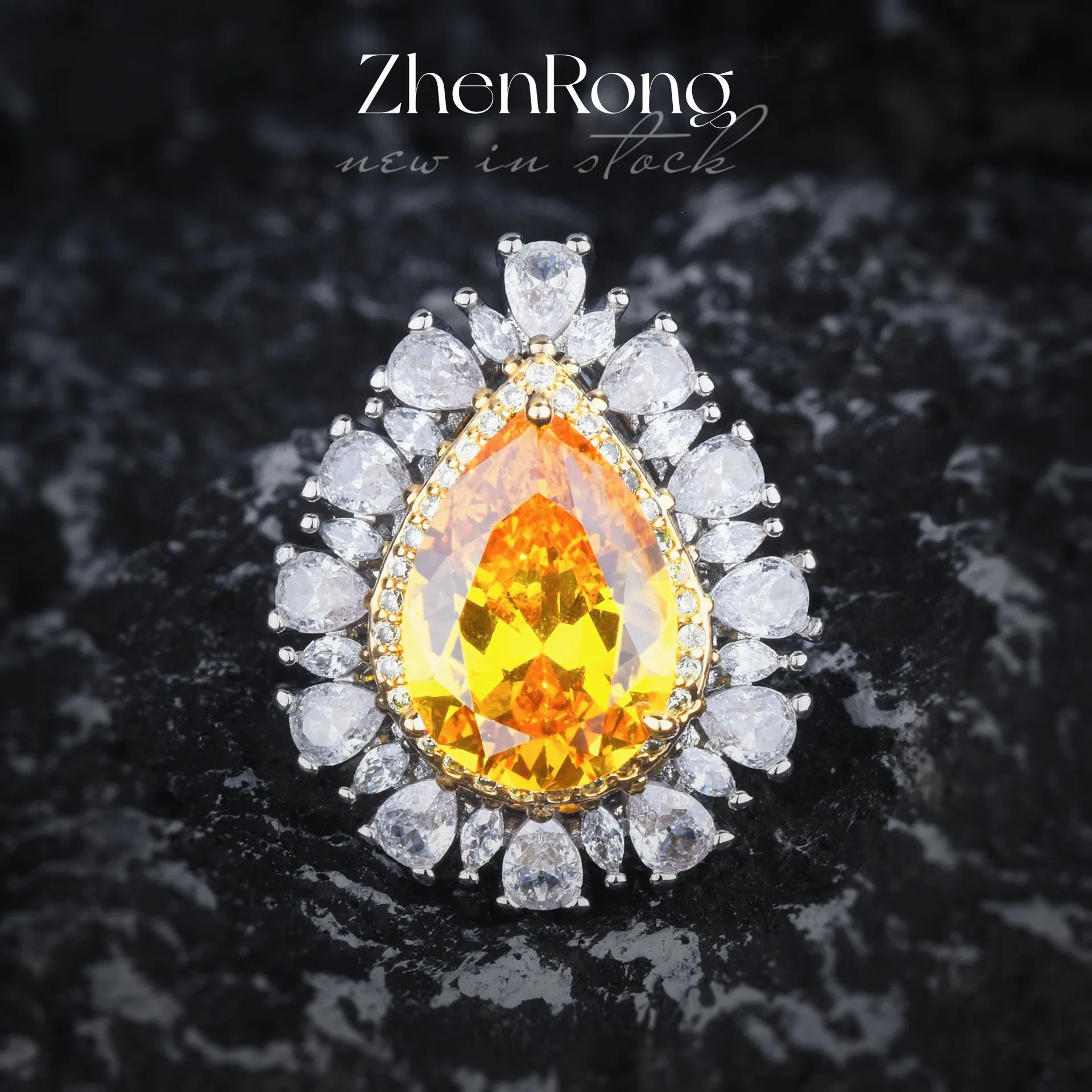 

Luxury Bling Bling Water Drop Yellow Zircon Stone Rings For Women Fashion PT950 Silver Color Wedding Engagement Ring Jewelry
