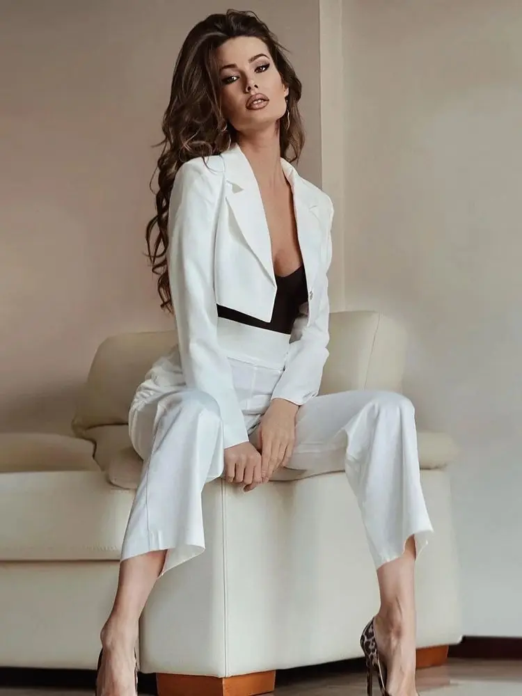 Женский костюм Ailigou из двух предметов короткий топ с длинным рукавом и V-образным