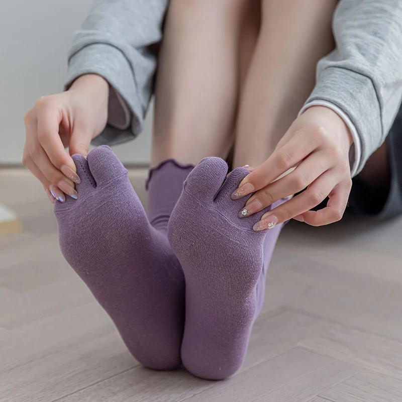 

New Solid Women's Socks Two-Toed Toe Socks Cotton Socks for Ladies Cute Short Socks Solid Soft Comfortable Simple Unisex