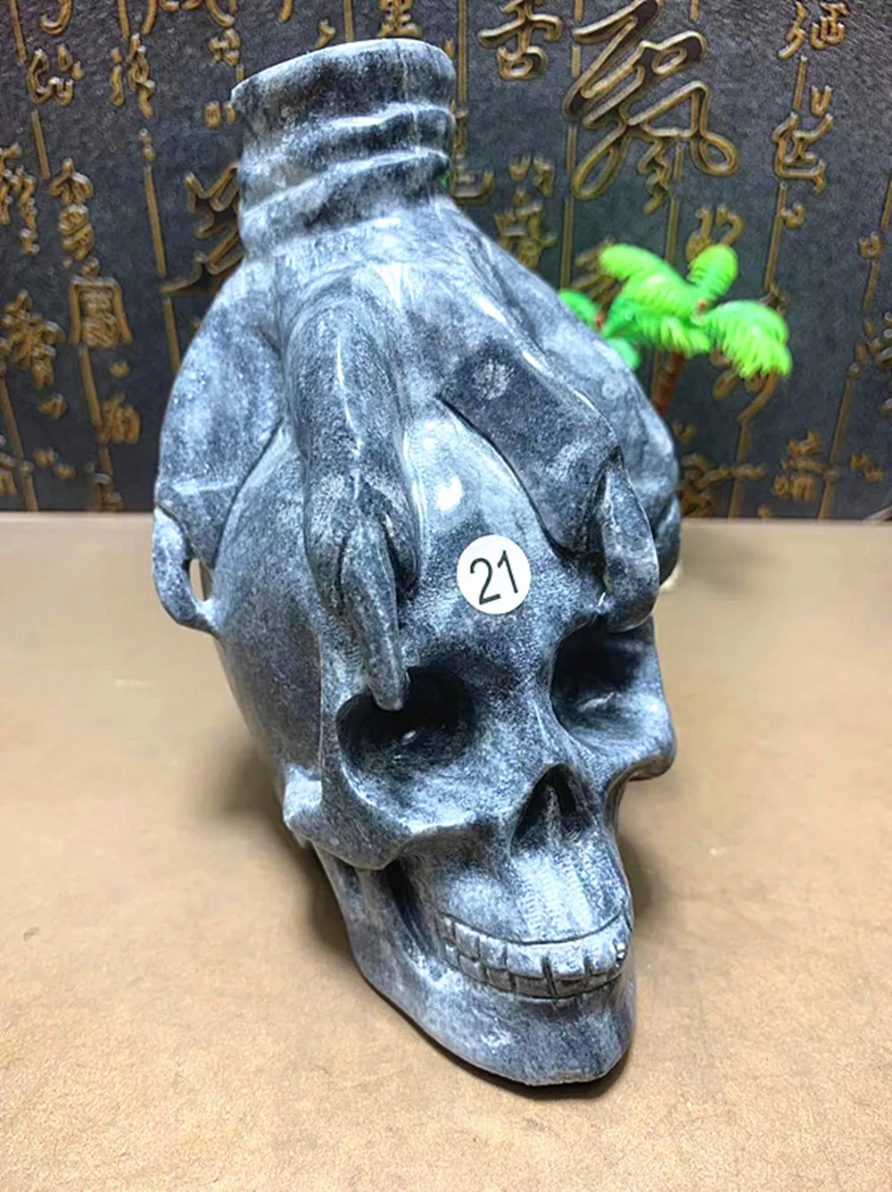 Хрустальный череп из кварца ganyi