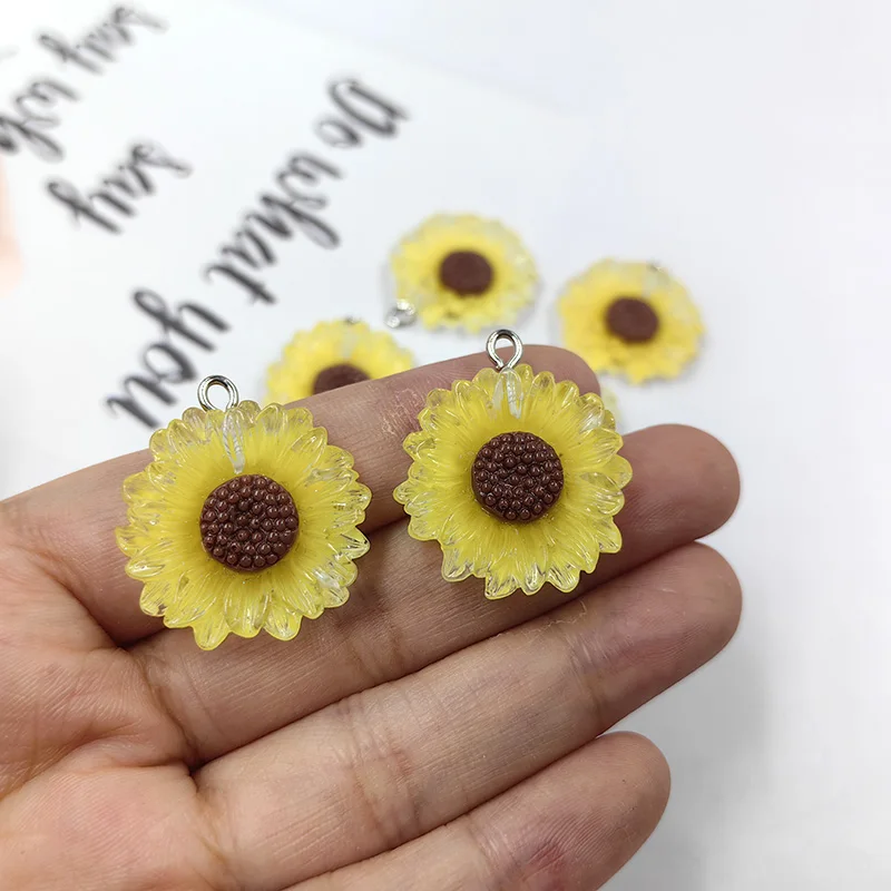 

10 шт. прелестные прозрачные Подвески в виде подсолнуха из смолы для изготовления ювелирных изделий рукоделия Серьги Браслет Подвески Аксес...
