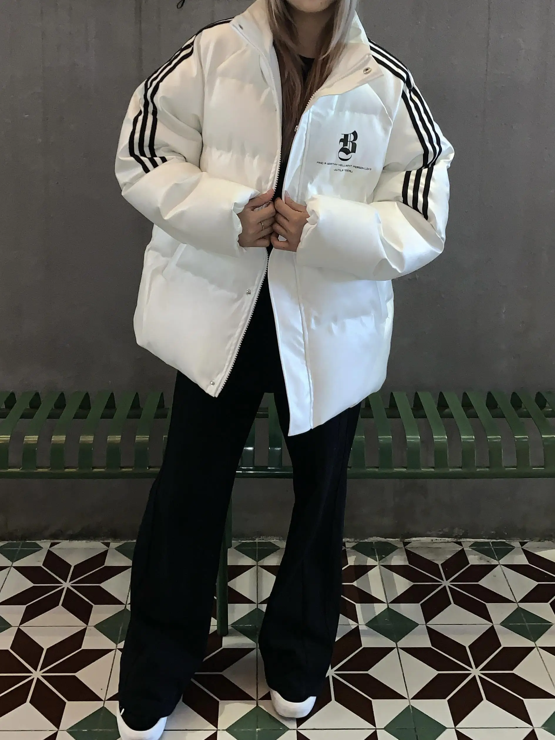 American vintage White down Jacket Cotton-padded Clothes Women 2024 New Winter PU Leather Cotton-Padded Thickened Warm...